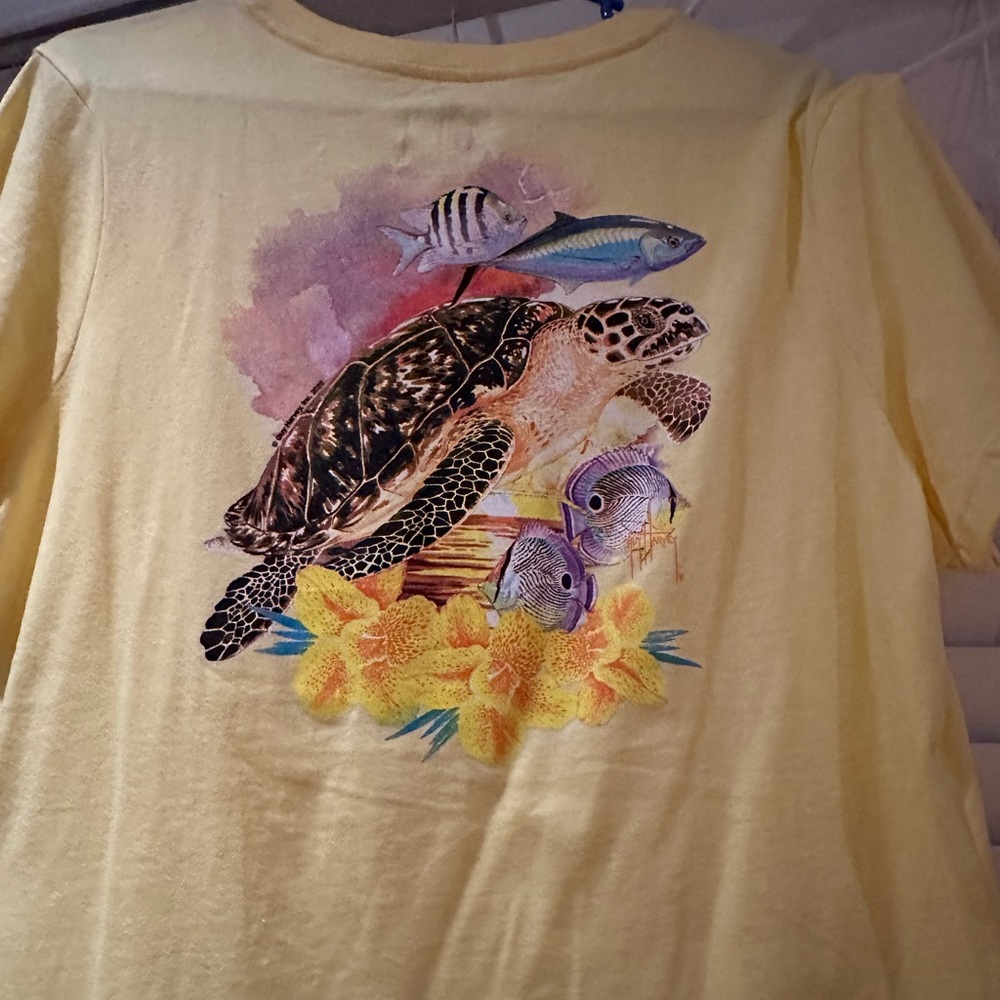 Guy Harvey new with tag yellow short sleeve size L